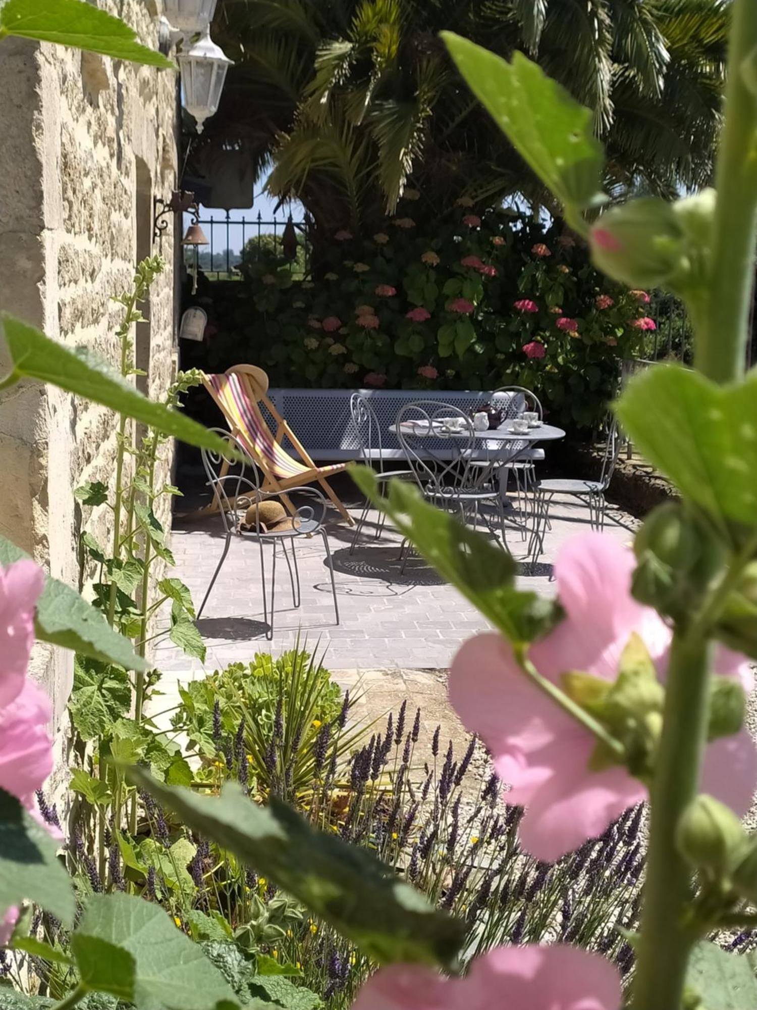 Gite La Bourgetterie Fontenay Sur Mer Exterior photo